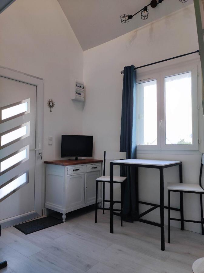Des Monts Caubert Apartment *